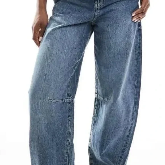 Women’s Cotton On Barrel Blue Jeans - Picture 1 of 4